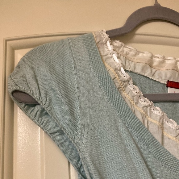 Tape measure Short Sleeve Belted Top - Picture 3 of 8